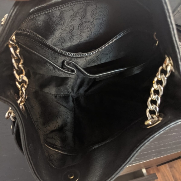 Purse - Picture 3 of 5